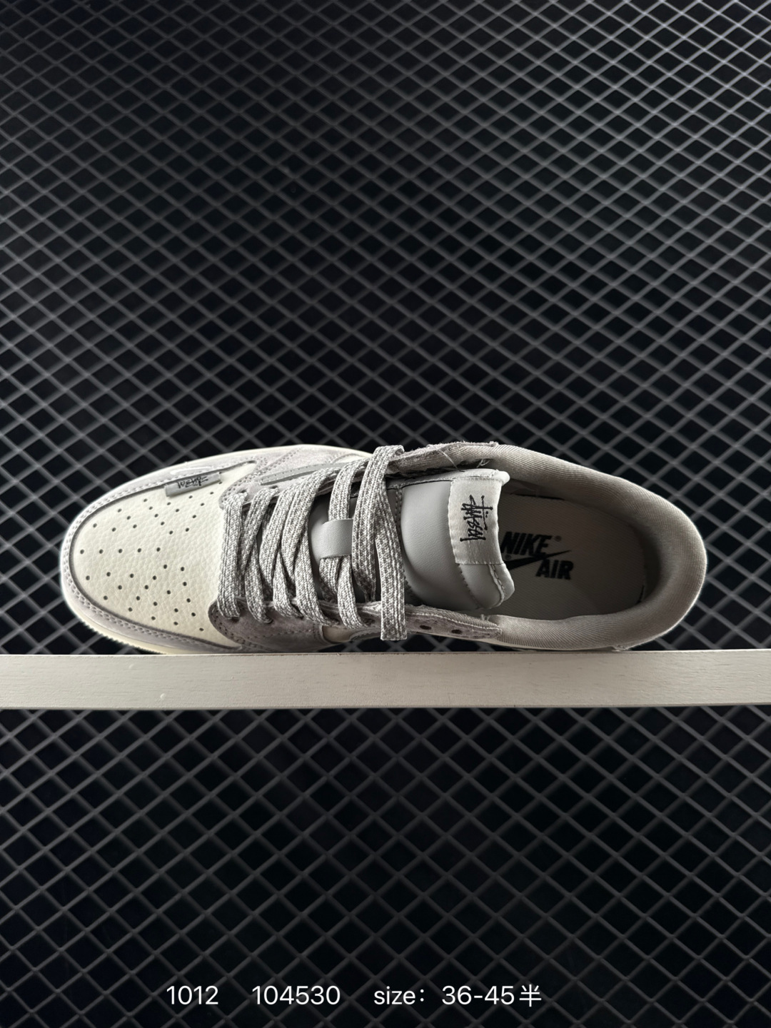 Travis Scott x Air Jordan 1 ” Reverse Mocha “